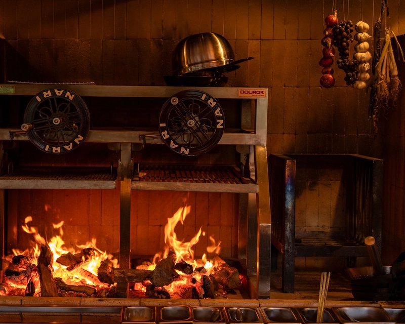 NARI - Fire Influenced Bistro